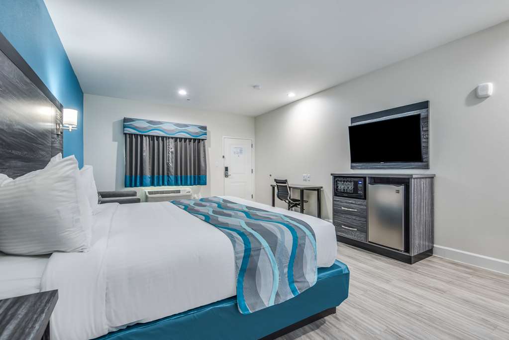 Americas Best Value Inn & Suites Houston at Hwy 6 - photo 20