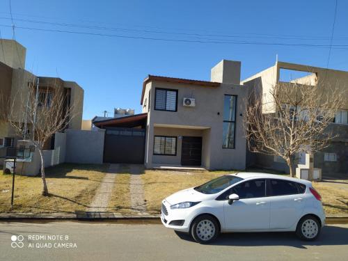Casa 3 dormitorios. Barrio Valle Cercano — 4-Star Luxury Hotel in Cordoba, Argentina