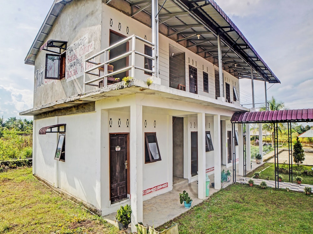 Jabu Sihol by Oyo in Pematangsiantar, Indonesia