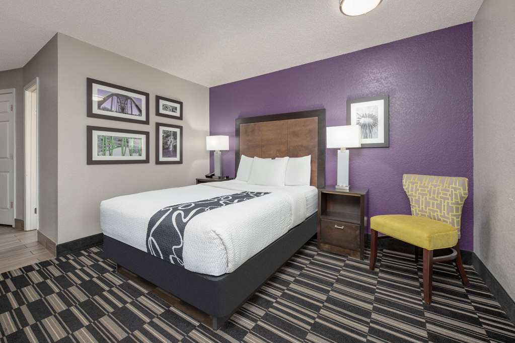 La Quinta Inn by Wyndham El Dorado - photo 20