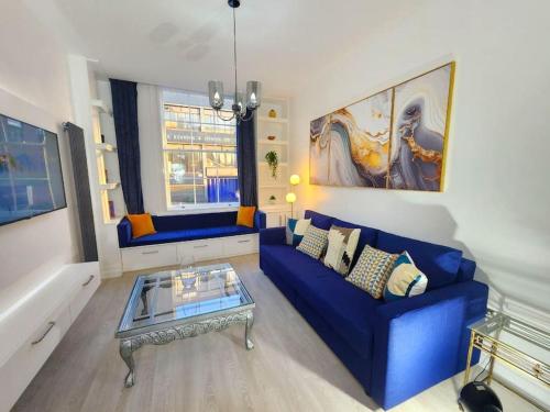 Diamond Place Luxury 2 Bedroom Flat Parking WiFi Netflix Central Location — 4-Star Luxury Hotel in Birmingham, United Kingdom