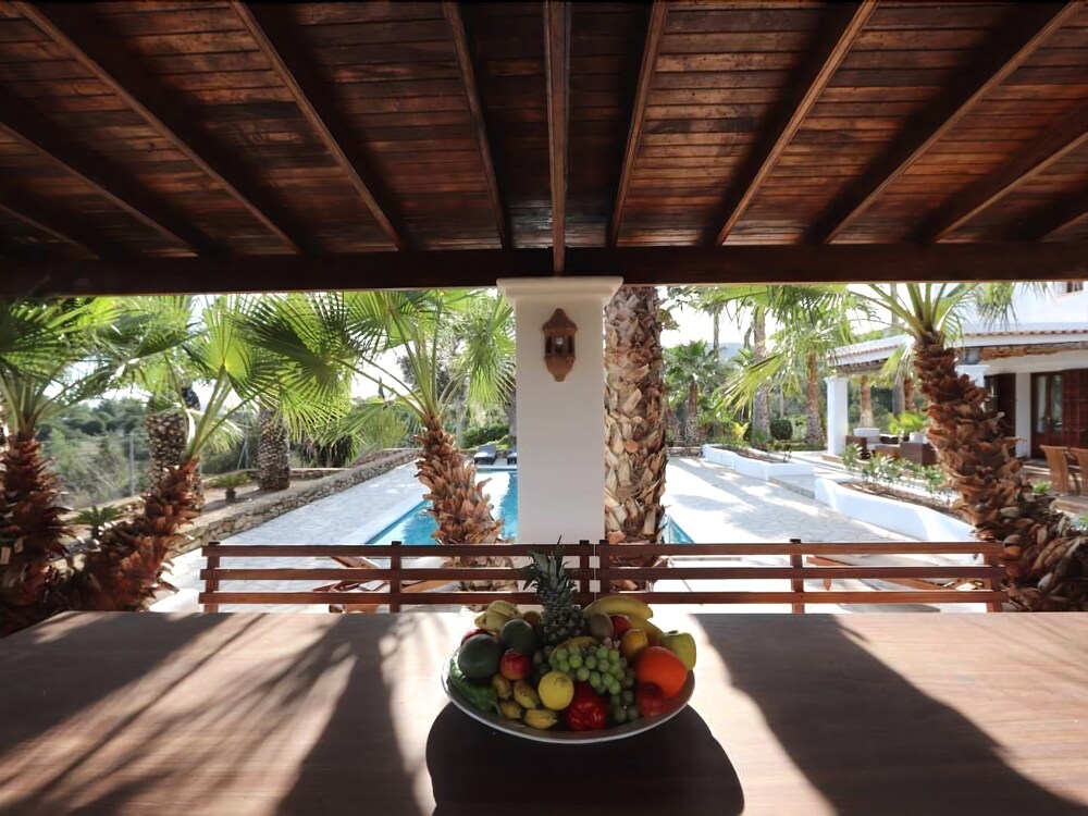 Sa Paissa — 4-Star Luxury Hotel in Sant Josep De Sa Talaia, Spain