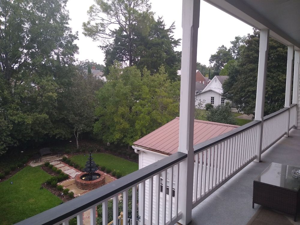 The Pillars in Natchez B&B — 4-Star Luxury Hotel in Natchez, United States