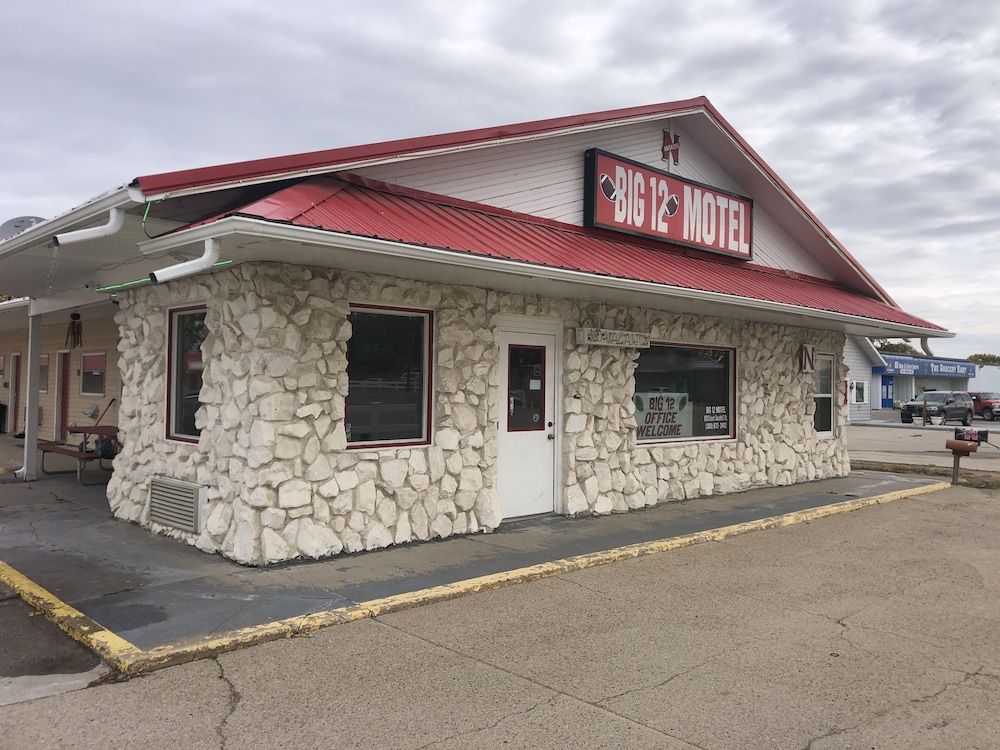 Big 12 Motel Broken Bow NE - photo 8