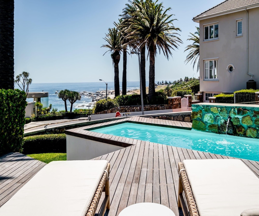 Sedgemoor Villa — 4-Star Luxury Hotel in Cape Town, South Africa