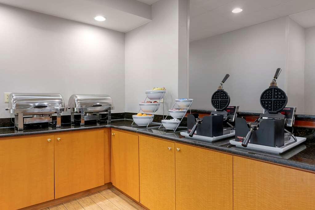Comfort Suites Near Universal Orlando Resort - photo 44