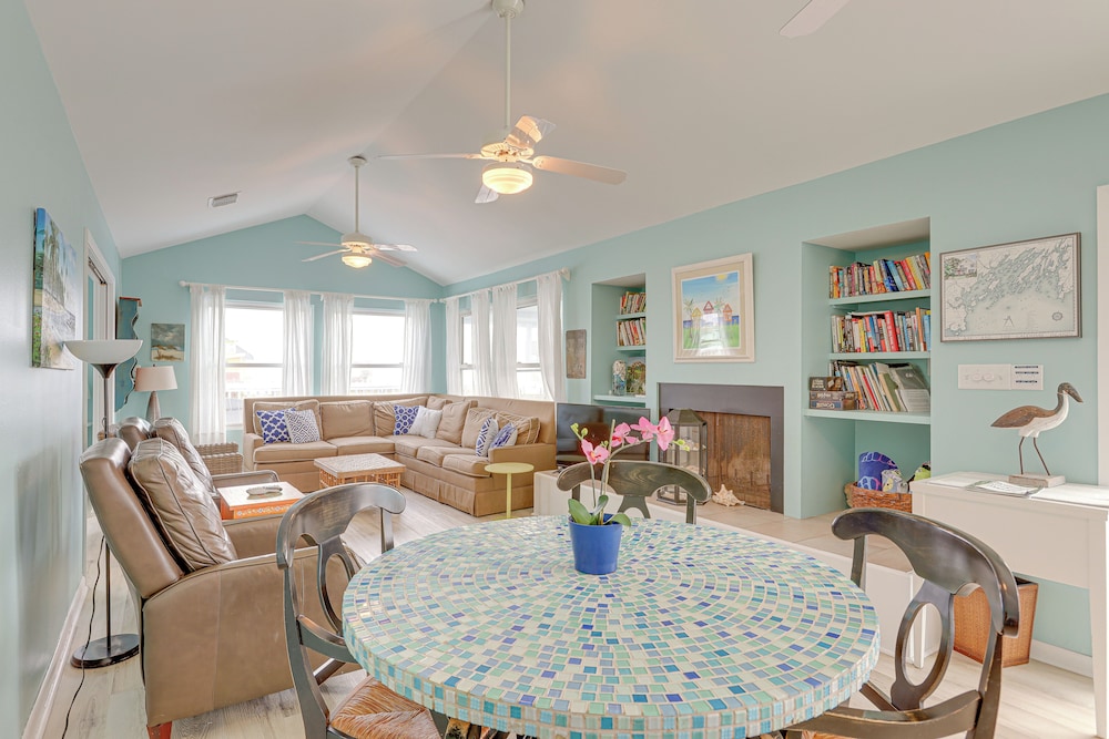 Galveston Vacation Rental Steps to the Beach - photo 5