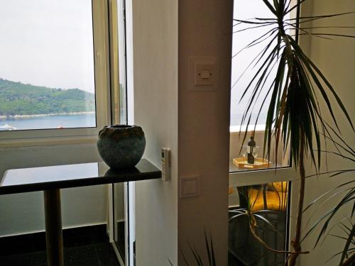 Apartment Merivo Apartment with Sea View