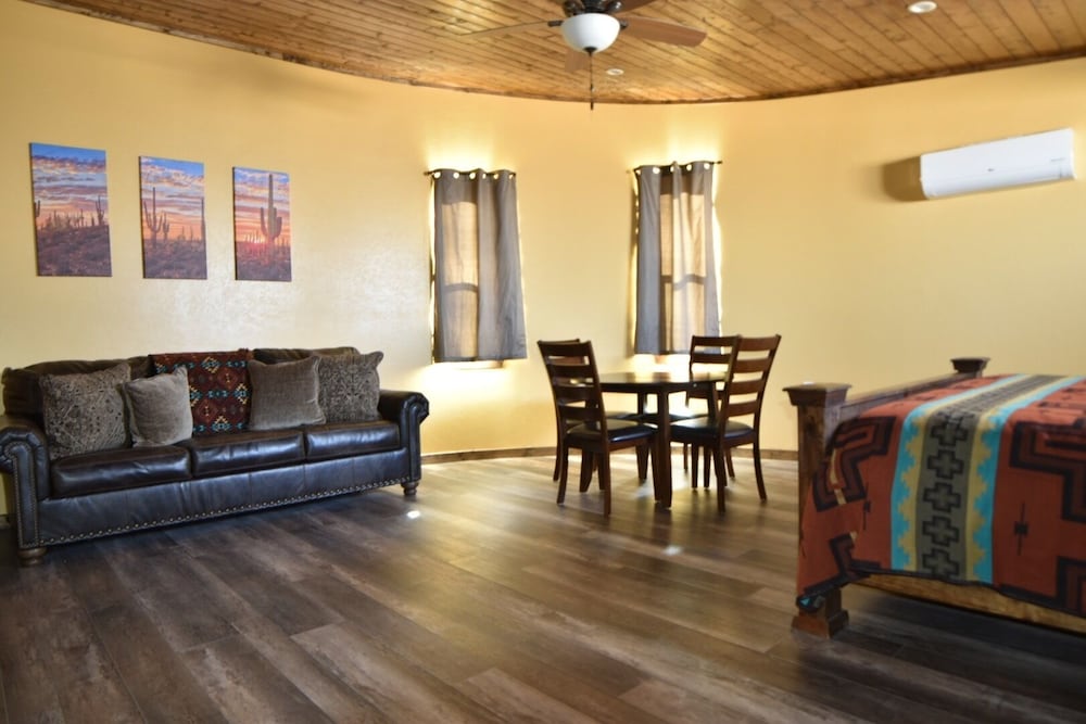 Paisano Village RV Park & Inn - photo 7