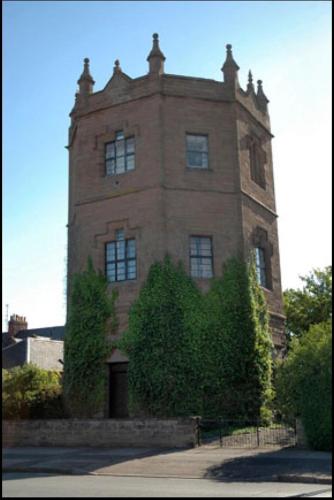 Montrose Watertower — Montrose