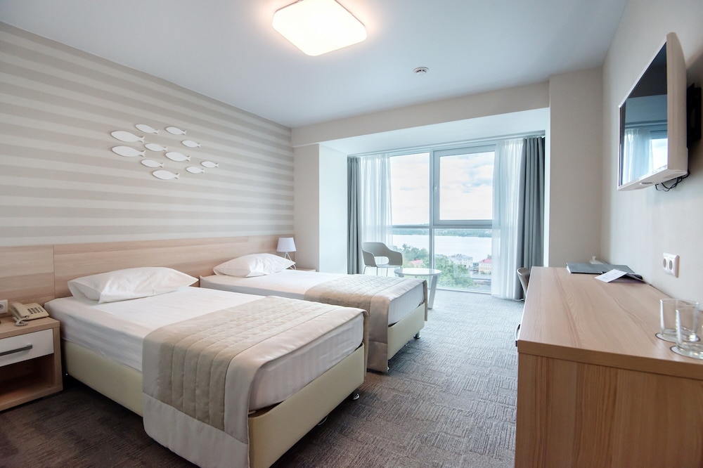 Volga Hotel — hotel in Kostroma