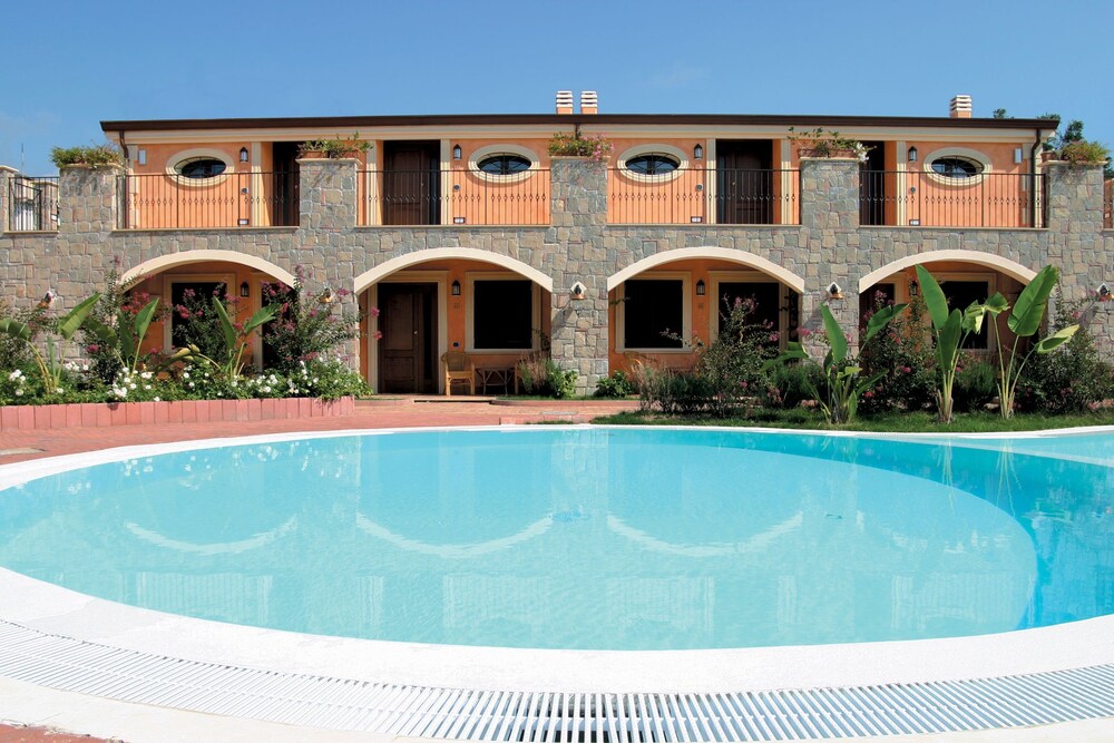 Residence Baia Infreschi — 4-Star Luxury Hotel in Camerota, Italy