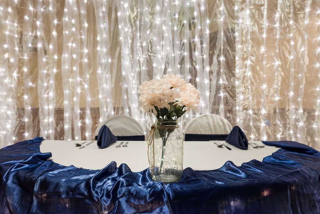 Best Western Grand Victorian Inn - photo 34