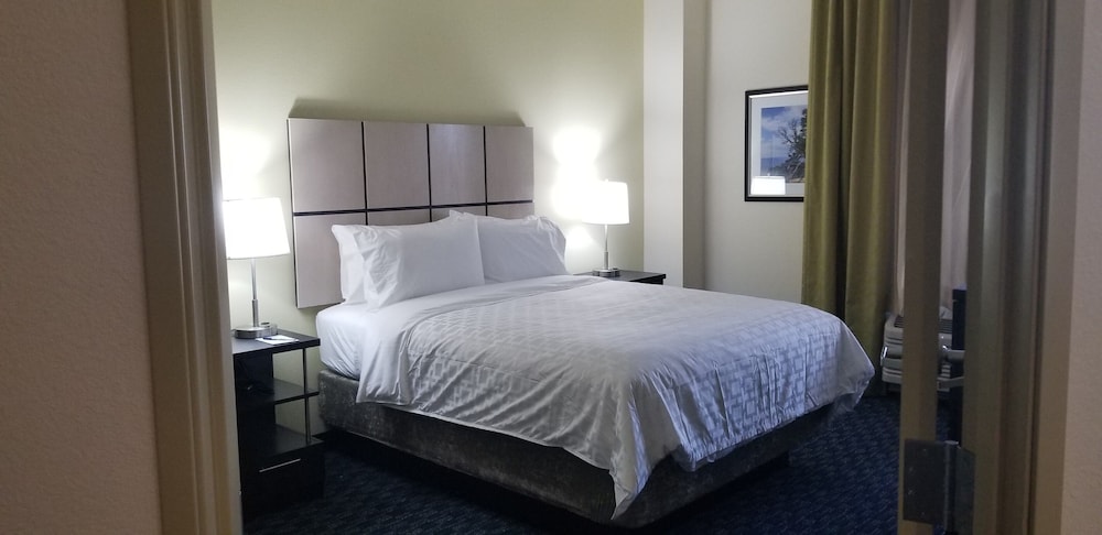 Candlewood Suites Plano North by IHG - photo 7