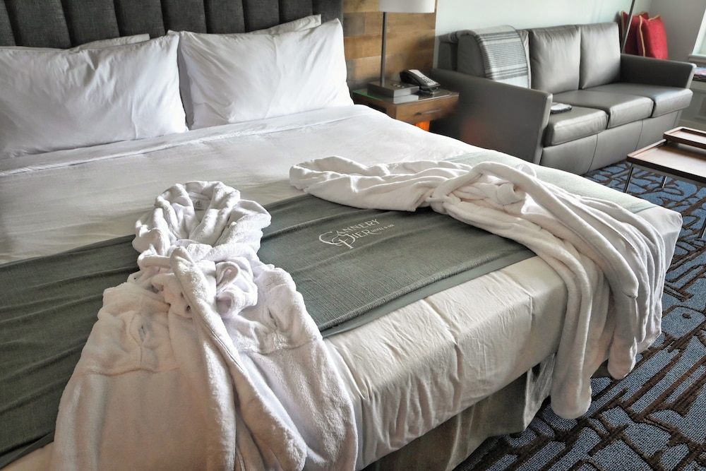 Cannery Pier Hotel & Spa - photo 46