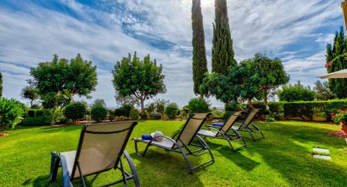 Ground floor apartment with golf and sea views Roudias Aphrodite Hills Resort