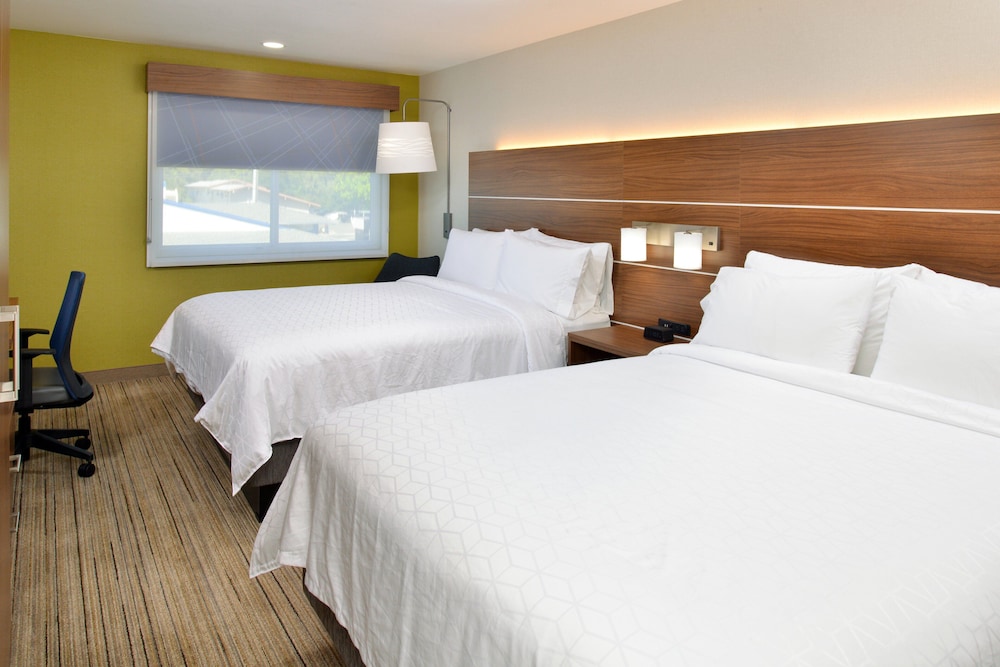Holiday Inn Express Santa Rosa North by IHG - photo 7