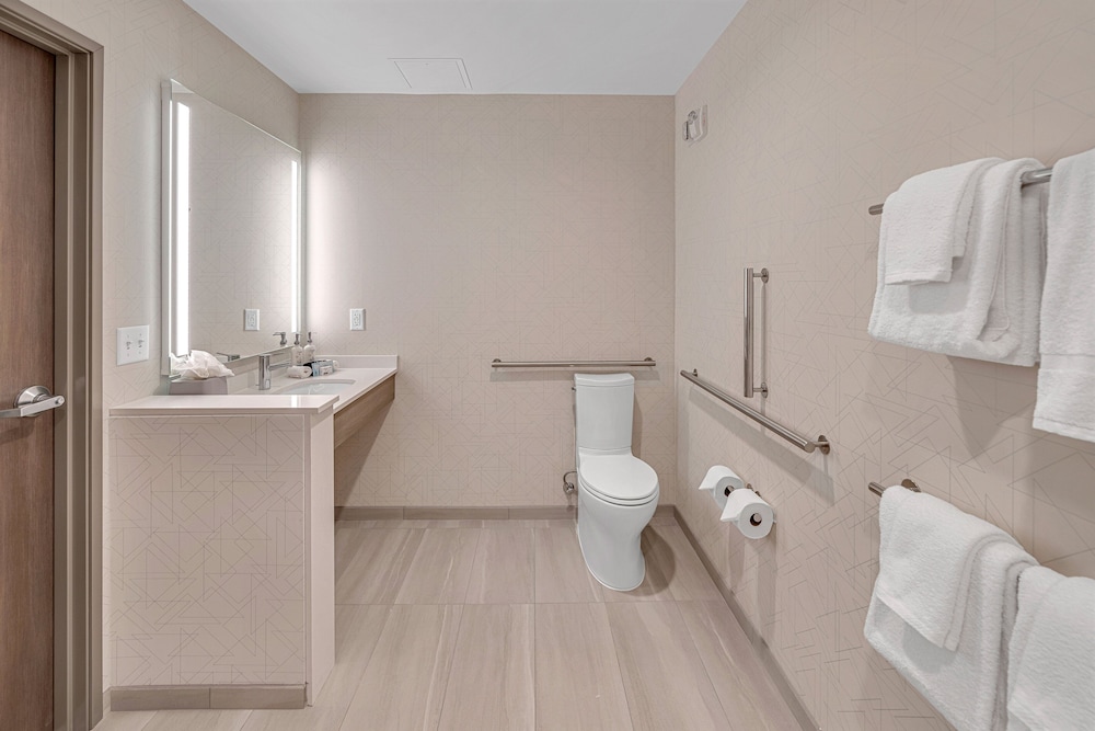 Holiday Inn Express & Suites Fort Walton Beach Eglin Area by IHG - photo 50