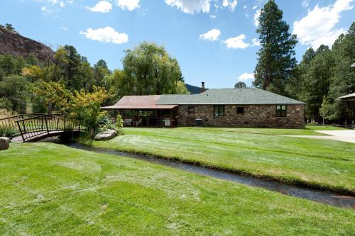 Durango Rock House — 4-Star Luxury Hotel in Durango, United States
