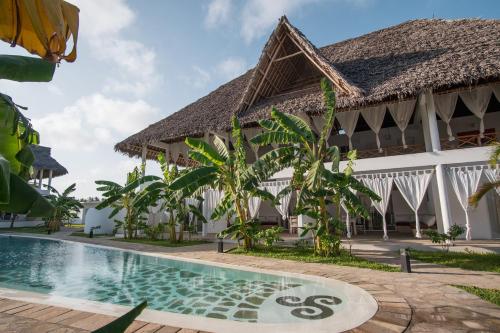 Mwezi Maisha Resort — Unknown City