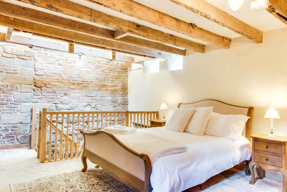 Cow House — 4-Star Luxury Hotel in Whitby, United Kingdom