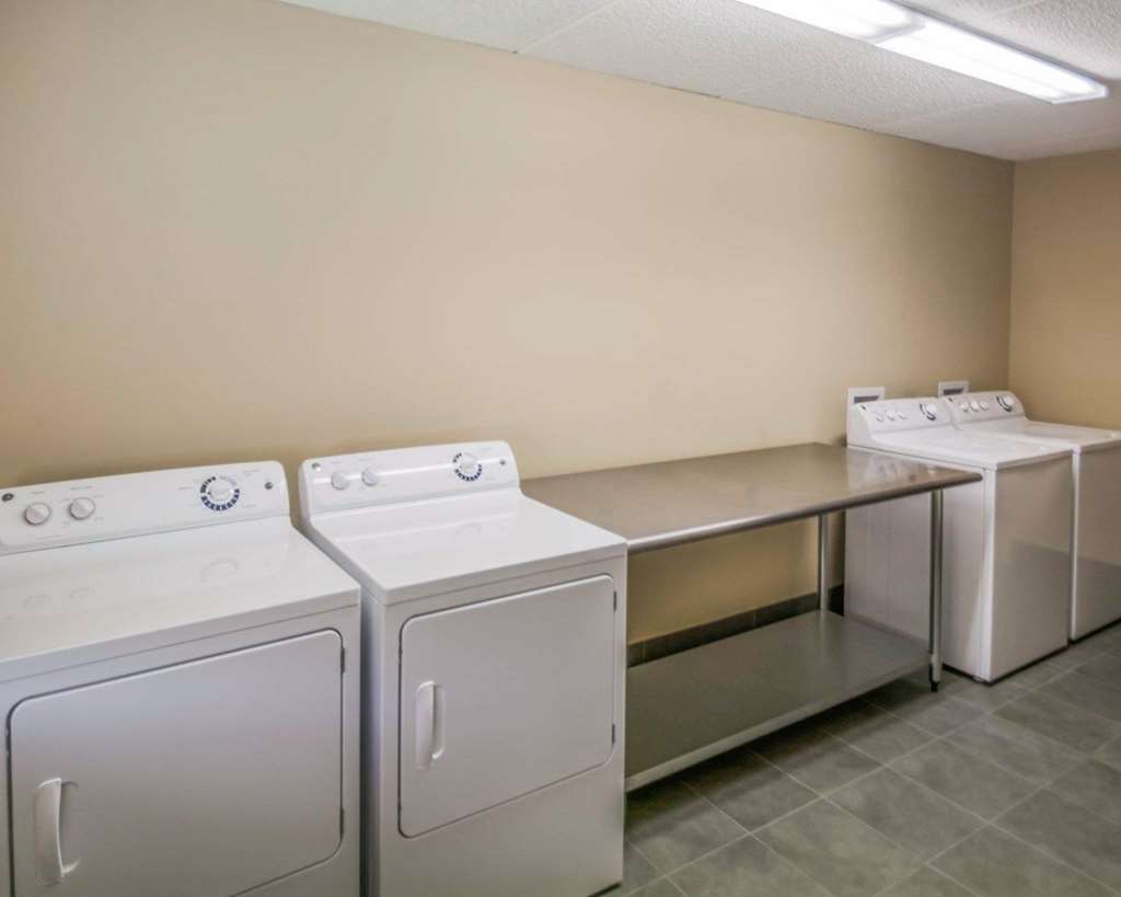 Comfort Inn NYS Fairgrounds - photo 35