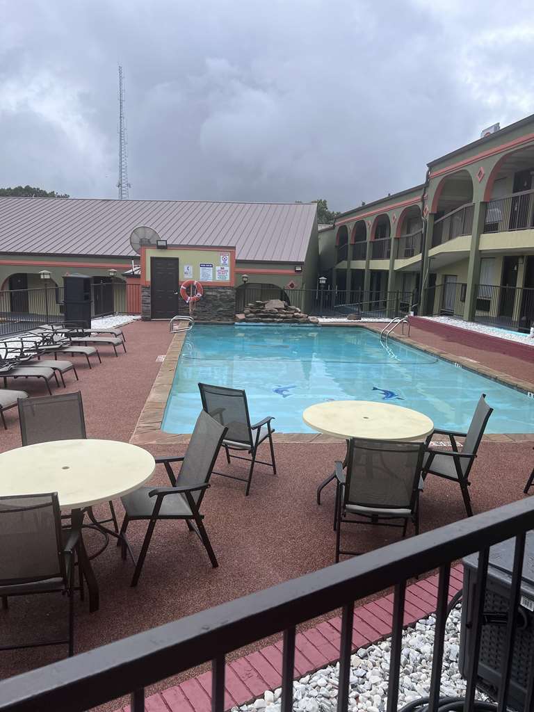 SureStay Hotel by Best Western Mt Pleasant - photo 34
