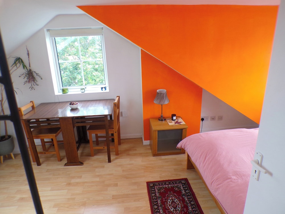 The Orange Housesleeps8 parking pets&familyok ac