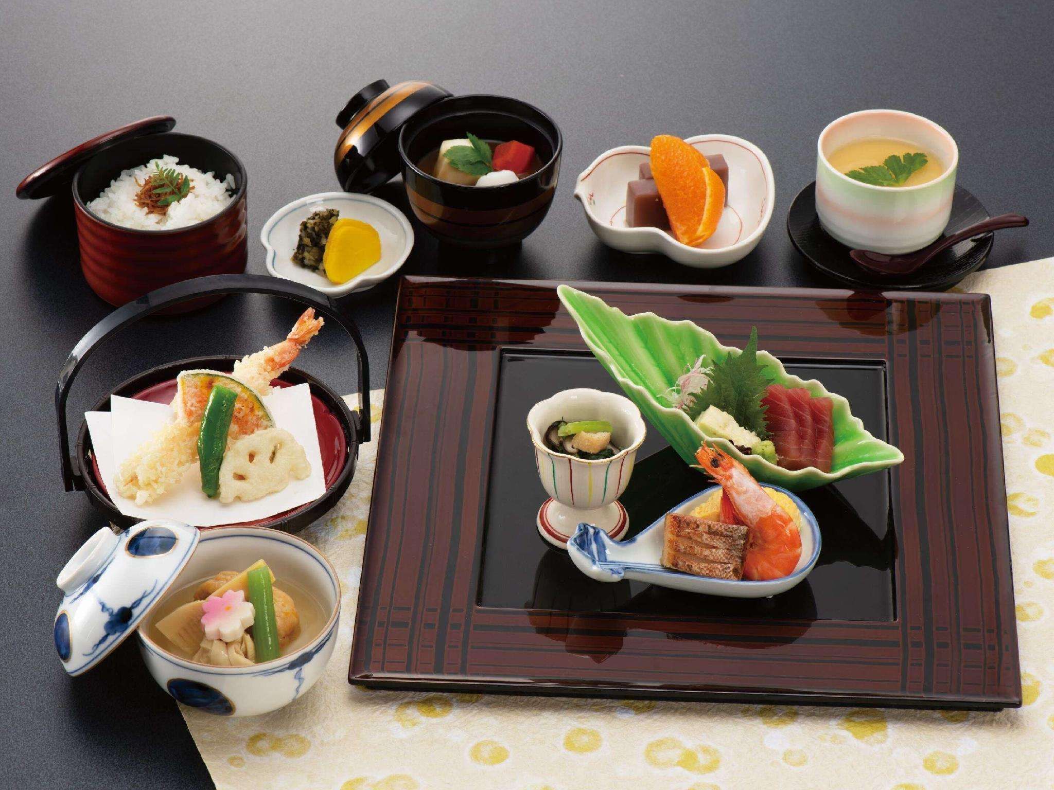 Chishakuin Kaikan in Kyoto, Japan