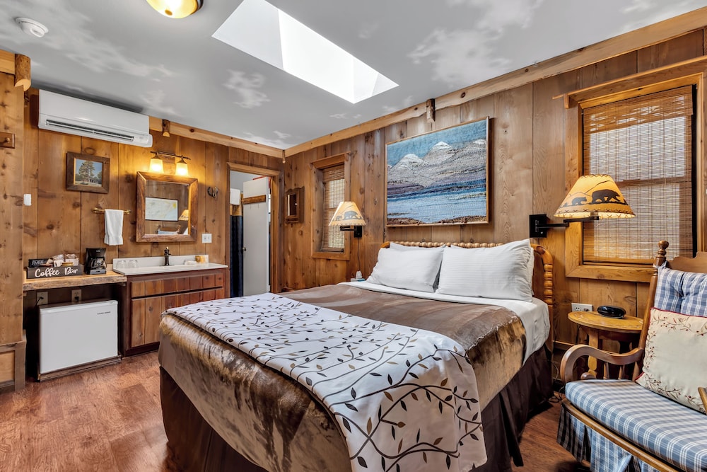 Idyllwild Inn - photo 96