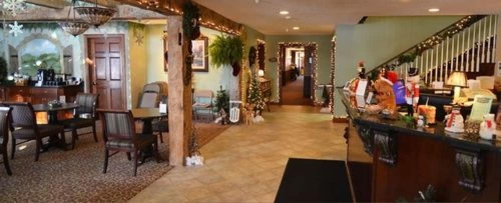 Hearthstone Inn & Suites - photo 29