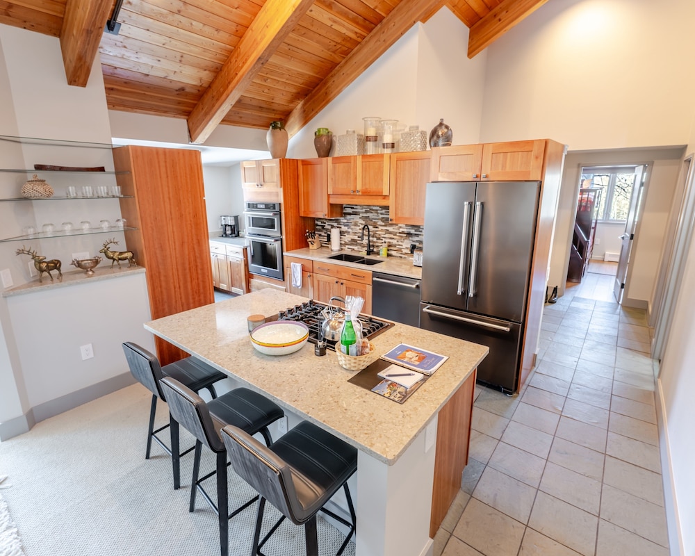 Family Snowmass Getaway Minutes to Ski & Village 229 #36 by RedAwning — 4-Star Luxury Hotel in Snowmass Village, United States