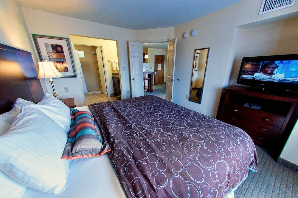 Staybridge Suites East Stroudsburg Poconos an IHG Hotel - photo 4