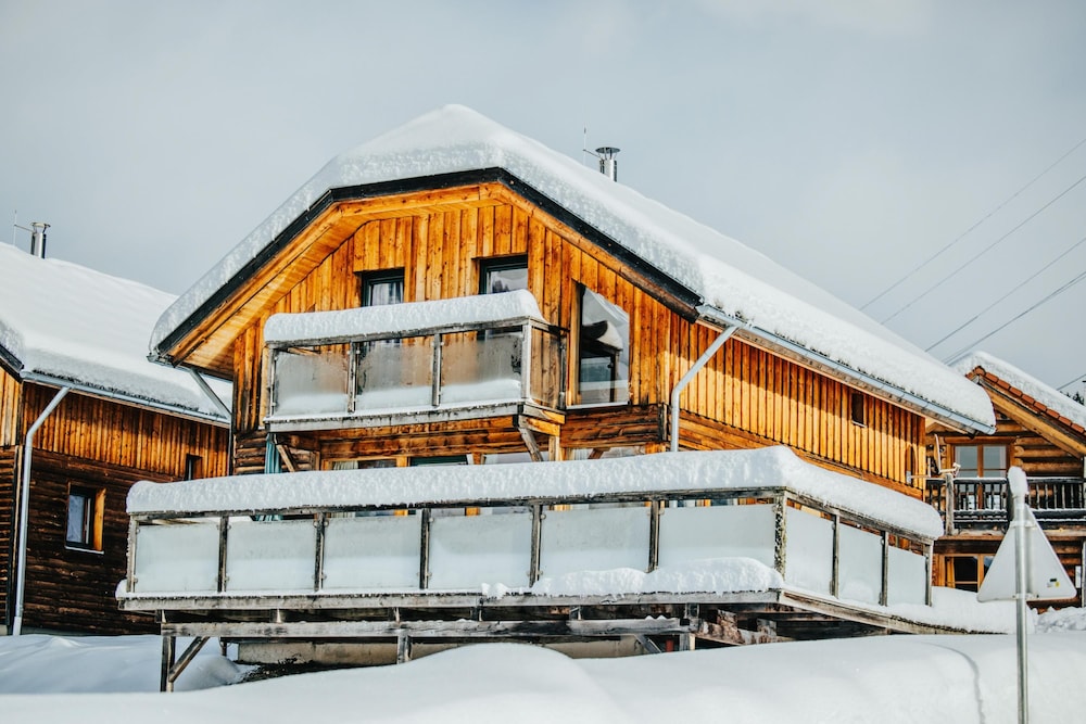 Kreischberg W2 - carbon neutral hotel in Unknown City