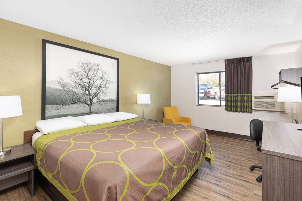 Super 8 by Wyndham Johnson City - photo 23