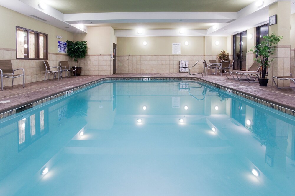 Holiday Inn Express Hotel & Suites Richfield by IHG - photo 27