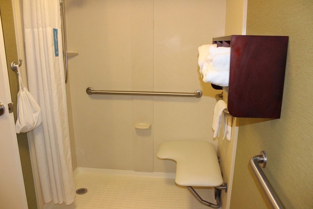 Hampton Inn Charlotte Gastonia - photo 25