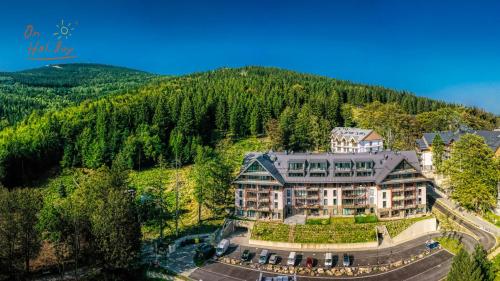 OnHoliday Apartamenty VIP Źródło Izery Strefa Saun & Family przy Gondoli — 4-Star Luxury Hotel in Swieradow-Zdroj, Poland