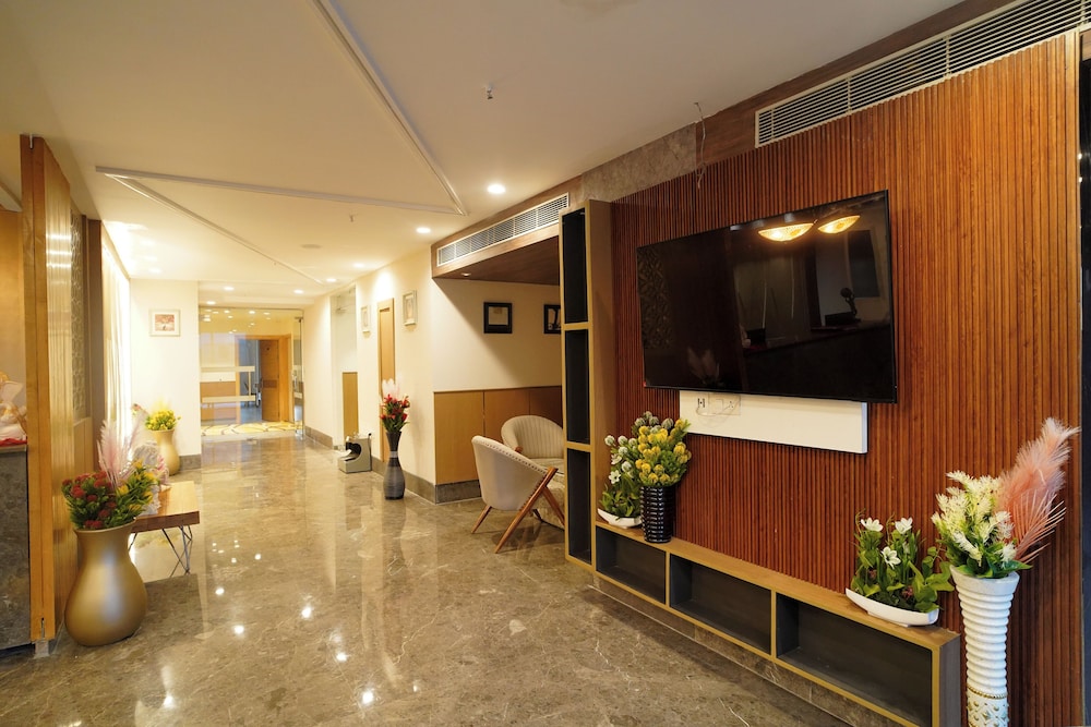 Hotel Sakura Gold — Gurgaon — photo 2