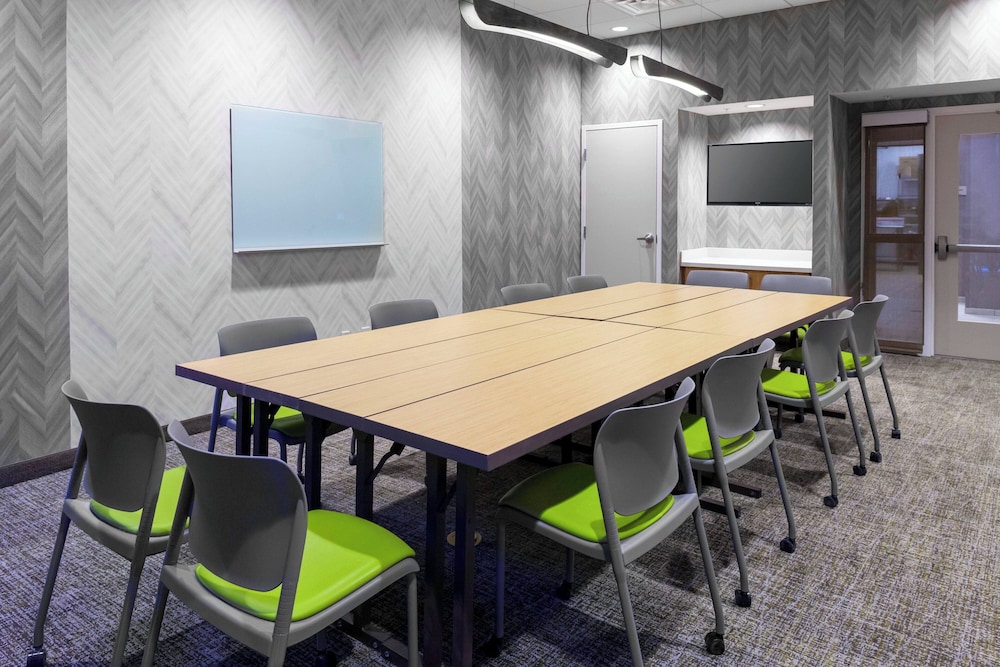 SpringHill Suites by Marriott Kansas City Plaza - photo 23