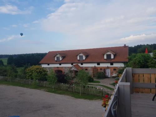 Agroturystyka Karczma nad Jarem Mierzejewo in Mragowo, Poland