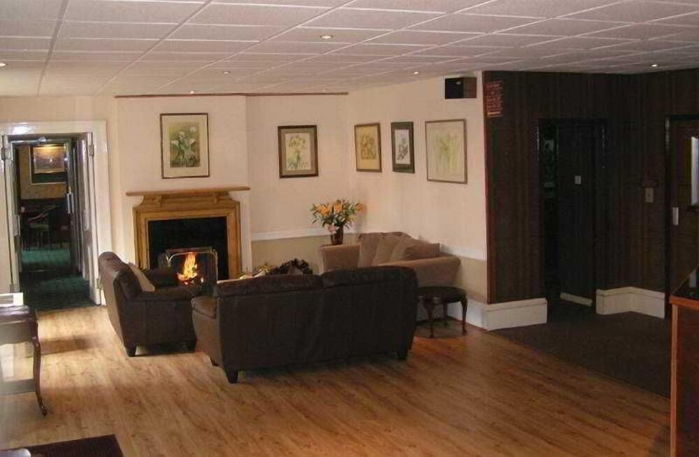 The Windsor Hotel — hotel in Nairn