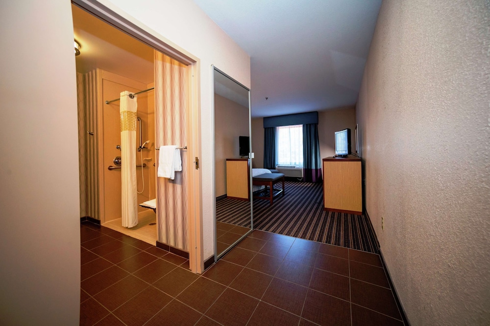Hampton Inn Jackson Flowood MS - photo 22