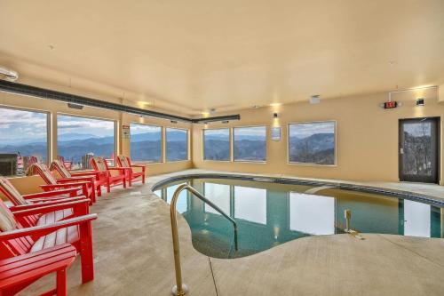 Tennessee Whiskey Indoor Pool Amazing Views Theater Room Hot Tub 5 Star Luxury - photo 43