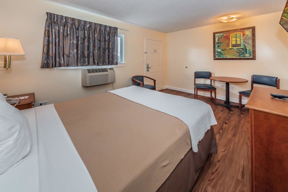 Tampa Bay Extended Stay Hotel - photo 21