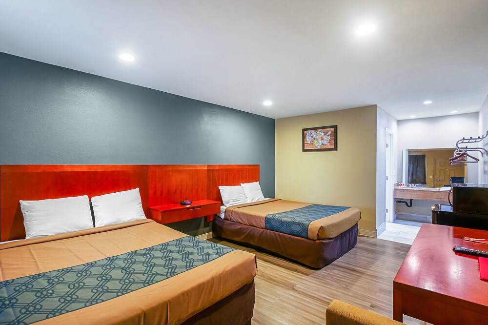Econo Lodge San Bernardino I 215 - photo 13
