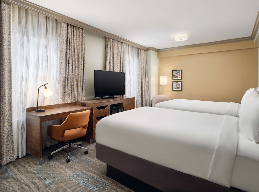 Hampton Inn & Suites by Hilton New Orleans Canal St. French Quarter - photo 18