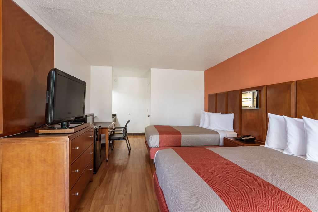 Motel 6 Van Buren AR - photo 15