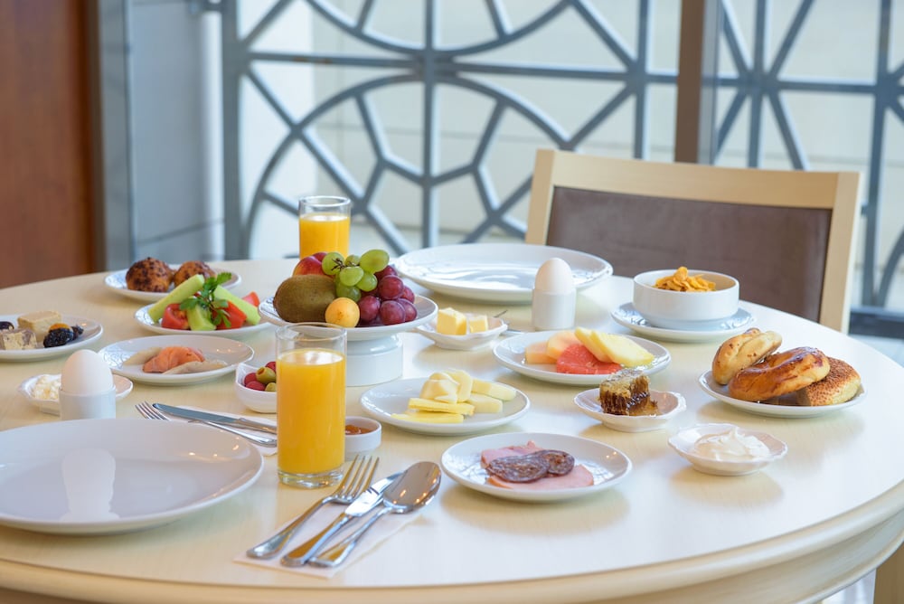 Breakfast meal