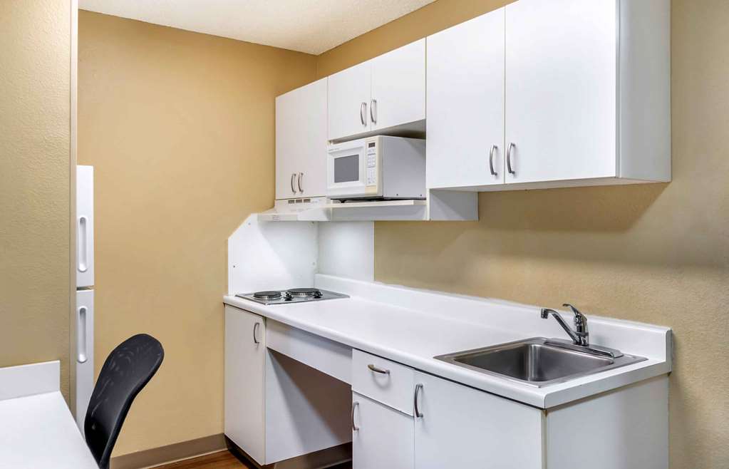 Extended Stay America Suites Seattle Everett North - photo 28